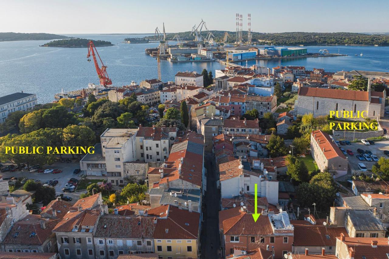 Apartment De Ville 2020 With Free Parking Pula Eksteriør billede